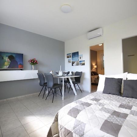 Scenic Holiday Home In Bibinje Near Sea Exterior photo