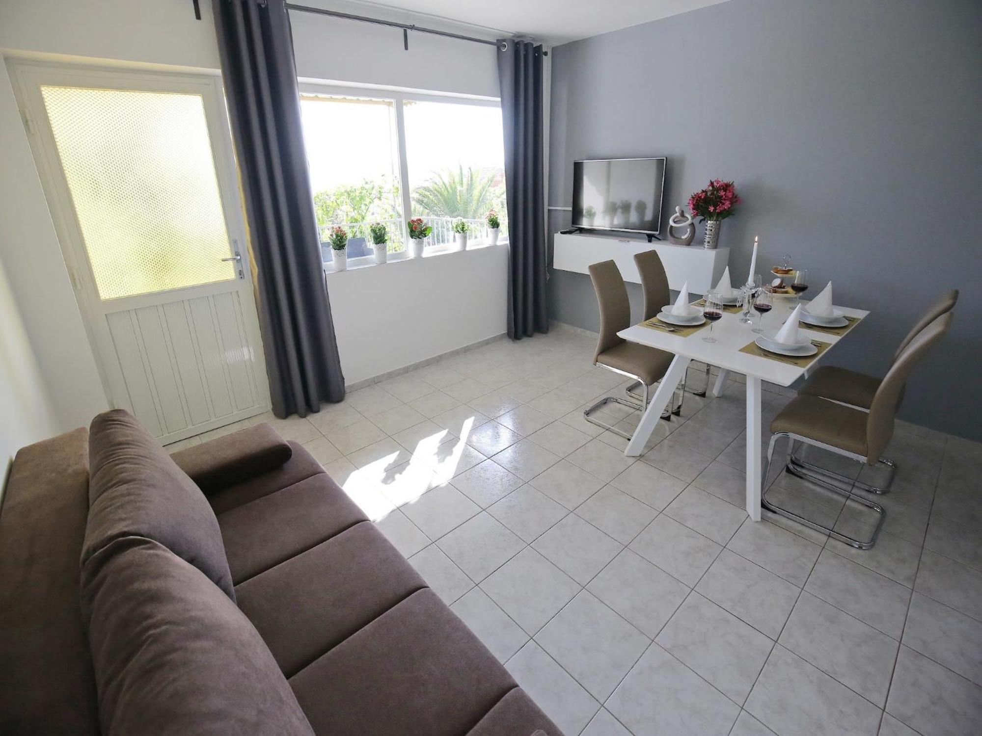 Scenic Holiday Home In Bibinje Near Sea Exterior photo