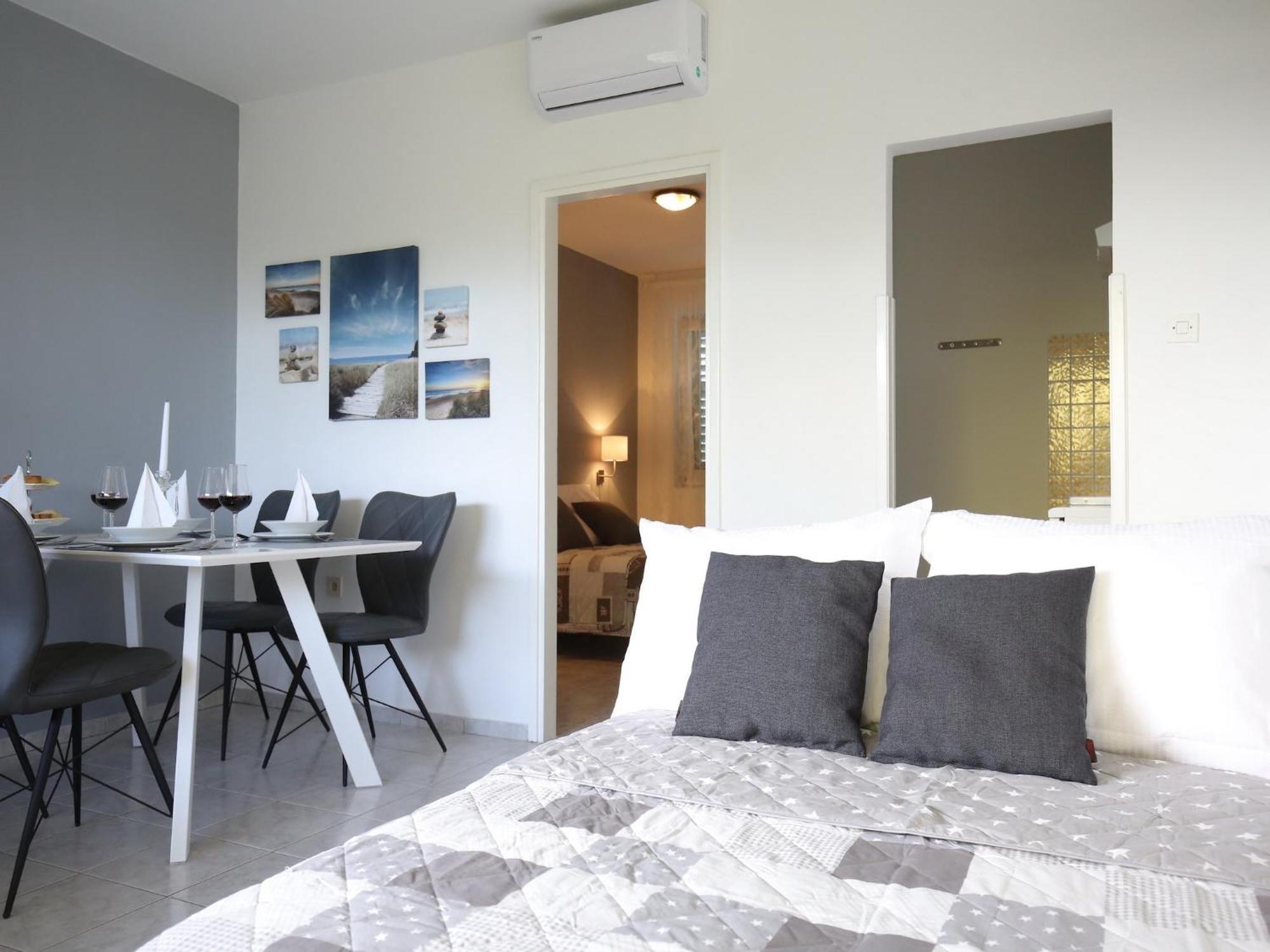Scenic Holiday Home In Bibinje Near Sea Exterior photo